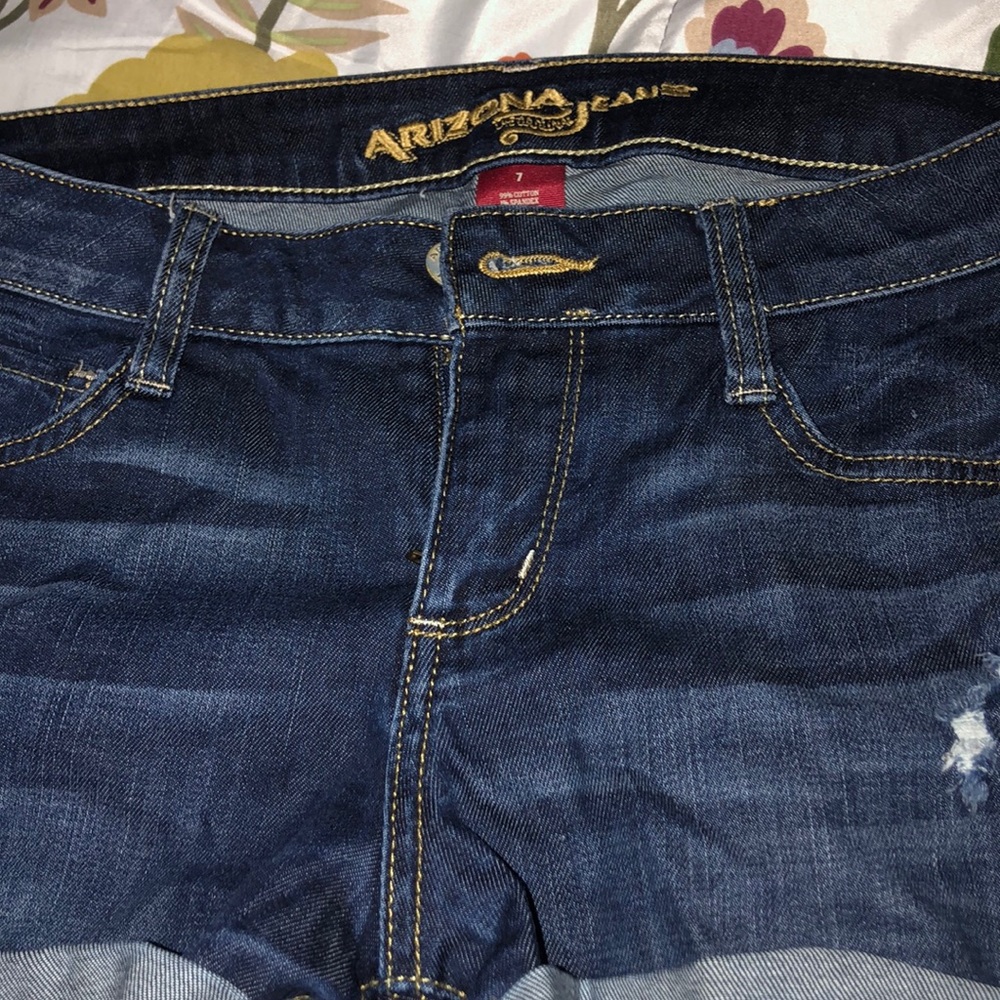 Arizona Jean shorts. Barely worn size 7